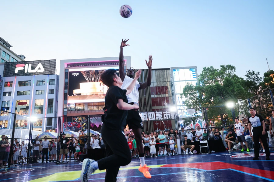 职业球员如何通过联赛提升竞技水平_0